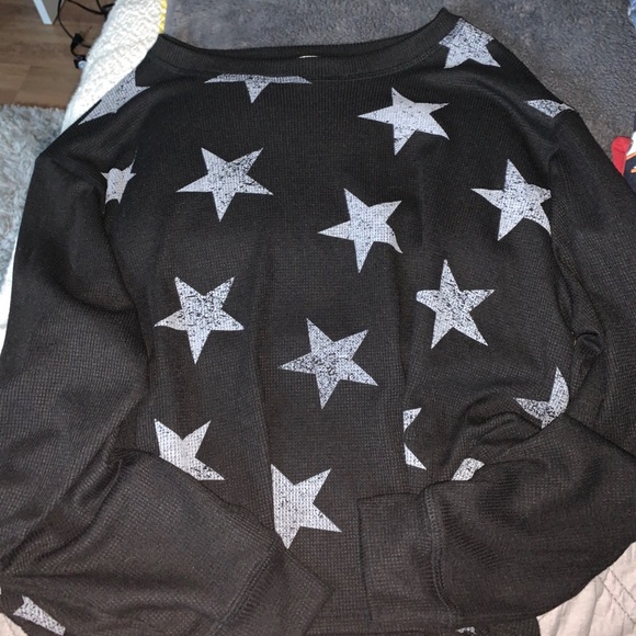 sweater - Picture 1 of 1